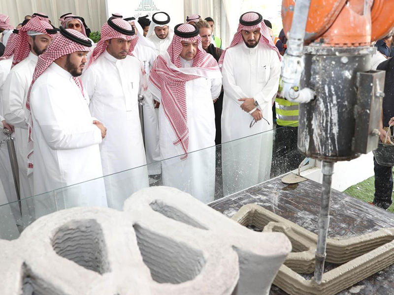 اضغط لمشاهدة الفيديو: بناء أول منزل بالطباعة ثلاثية الأبعاد في السعودية